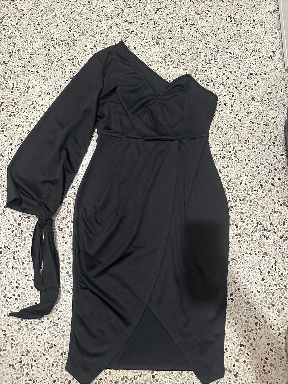 SHEIN Black One-Shoulder Midi Dress with Tie Sleeve